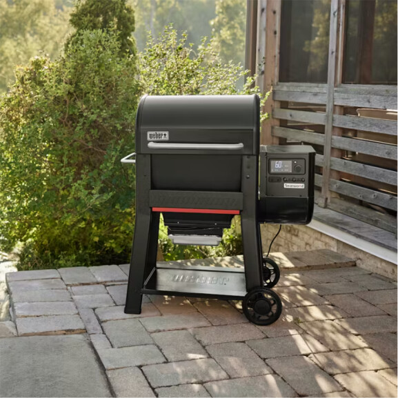 Weber Searwood 600