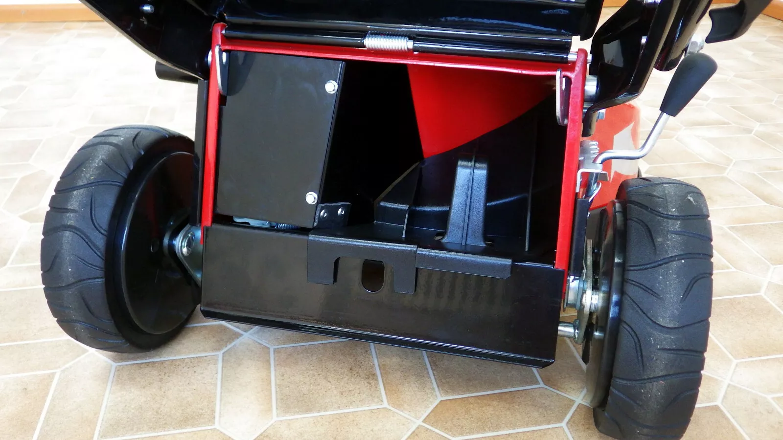 Herkules Alu Rasenmäher HMA 49 RX * 48,5 cm * Radantrieb Asthäcksler + Mulchkit