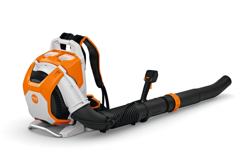 STIHL BRA 500 mit 2x Akku AP 500 S und Ladegerät AL 501