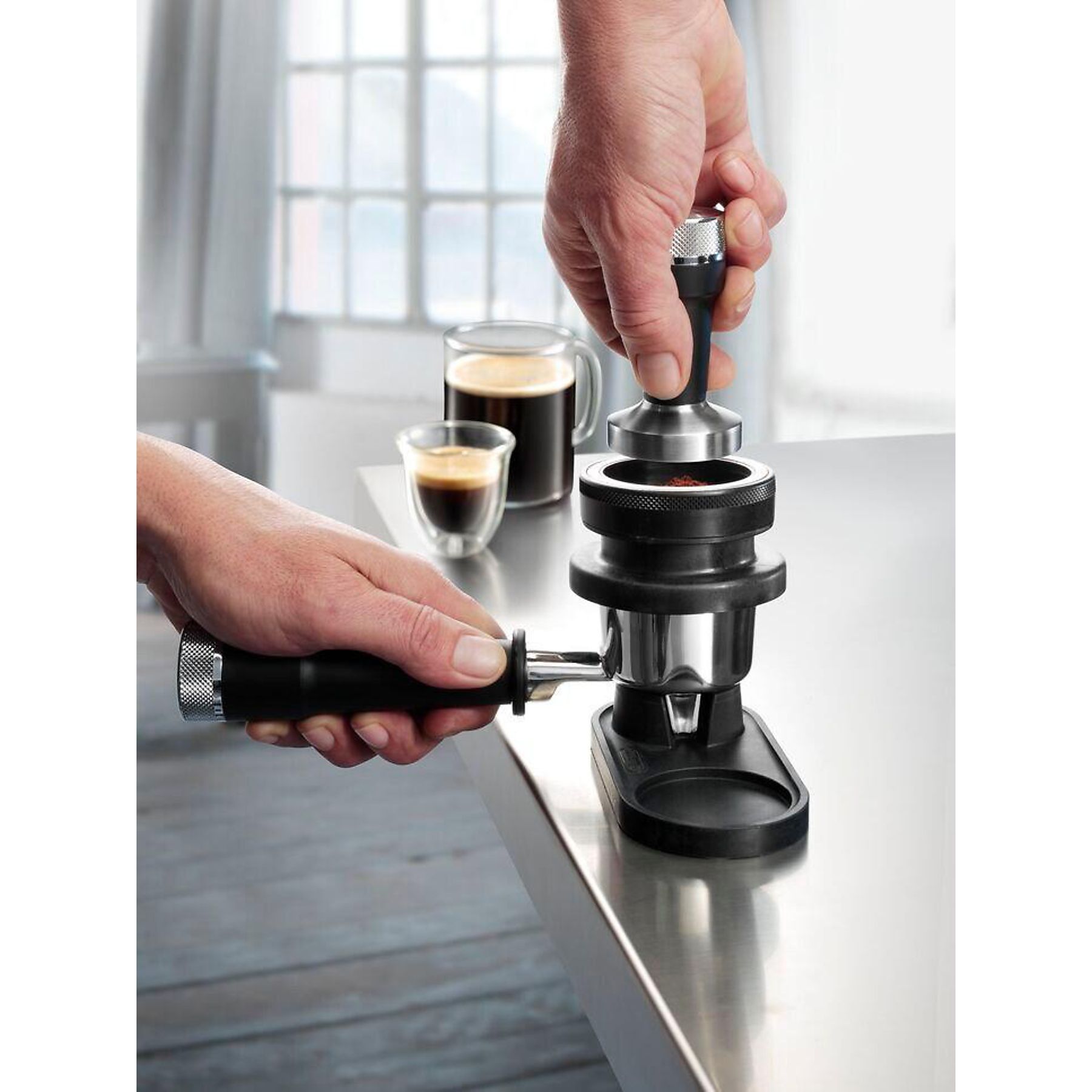  DELONGHI La Specialista Arte EC9155.MB - 8 Mahlgrade und vorprogrammierte Kaffee-Rezepte, Siebträger Espressomaschine Edelstahl/Schwarz