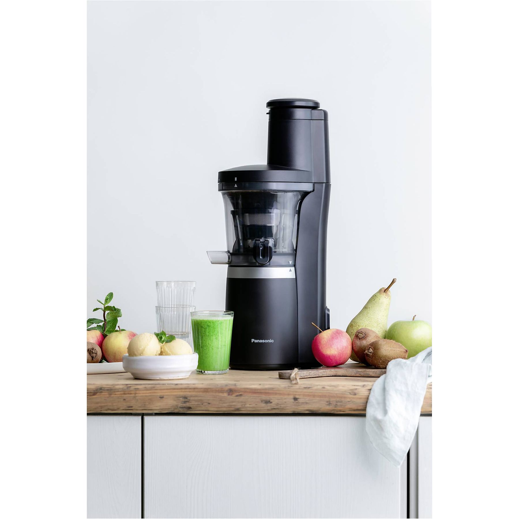 PANASONIC MJ-L700 Entsafter 150 Watt, Schwarz