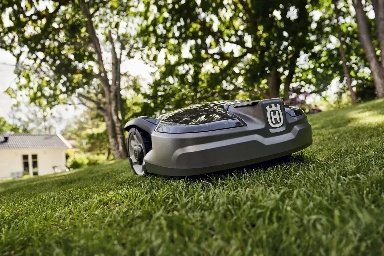Husqvarna Automower 305 inkl. Installationskit