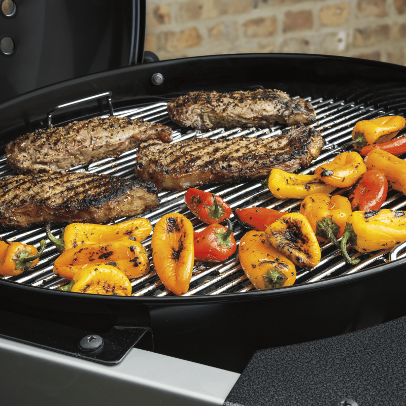 Weber Performer Deluxe GBS 57 cm black