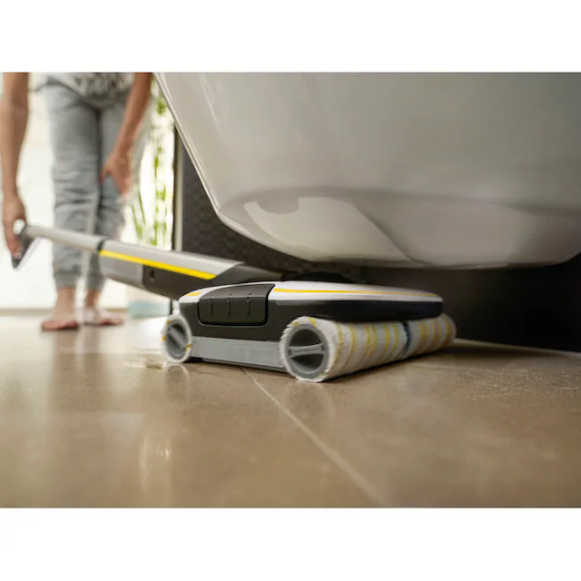 KÄRCHER Hartbodenreiniger »FC 7 CORDLESS«, kabelloser Bodenreiniger mit 4 rotierenden Mikrofaserwalzen
