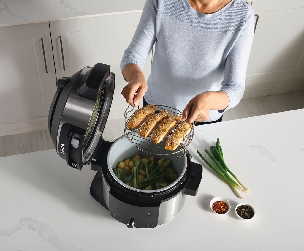Ninja Foodi 11-in-1 SmartLid Multi-Cooker OL550EU