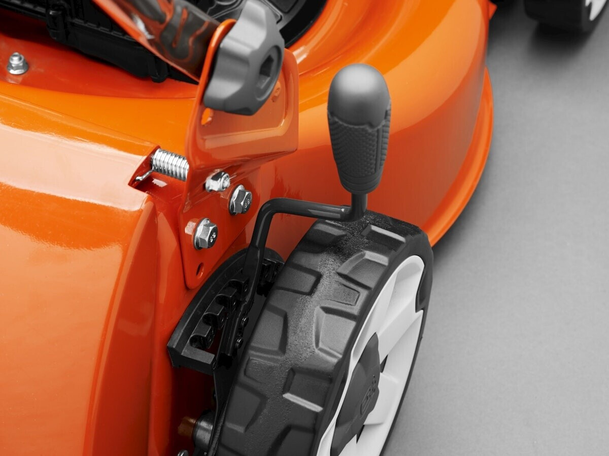 Husqvarna LC 141 C