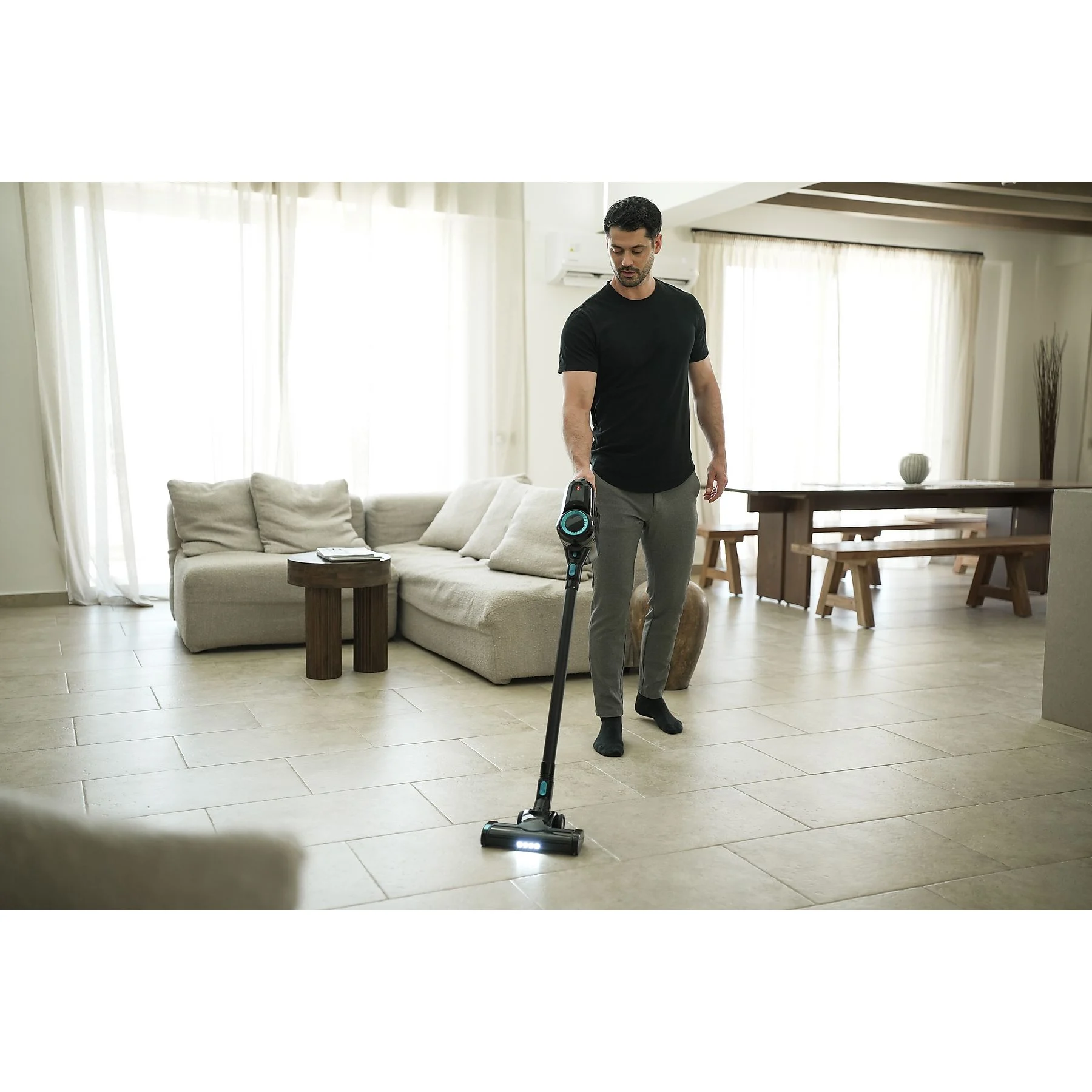 KOENIC KVR 22225 Handstick Vacuum Cleaner Handstaubsauger, Akkubetrieb, 130 Watt