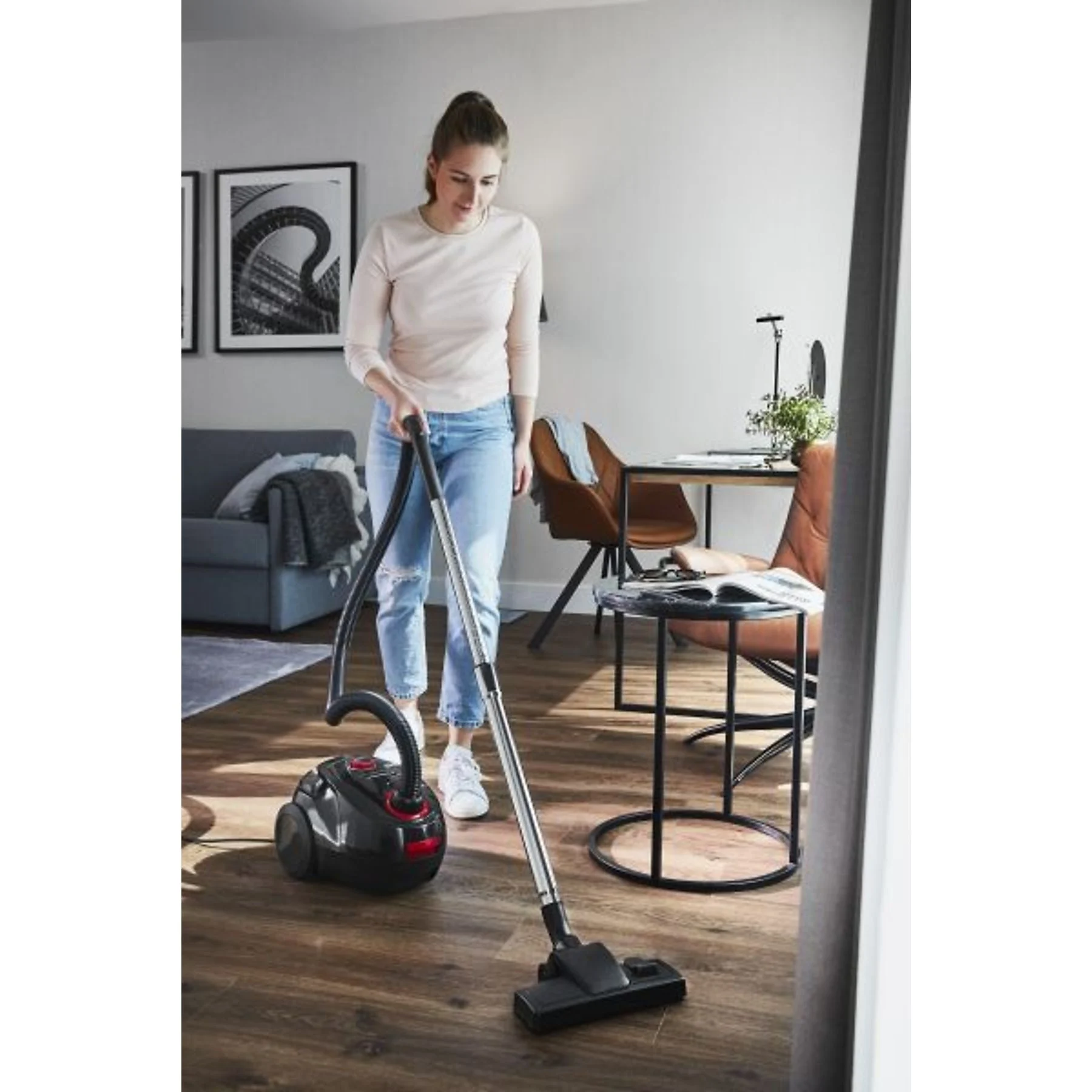 GRUNDIG VCC 3850 A Staubsauger, maximale Leistung: 800 Watt