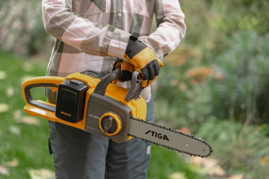Stiga CS 300e Kit (mit 2 Akkus 4 Ah und Ladegerät)