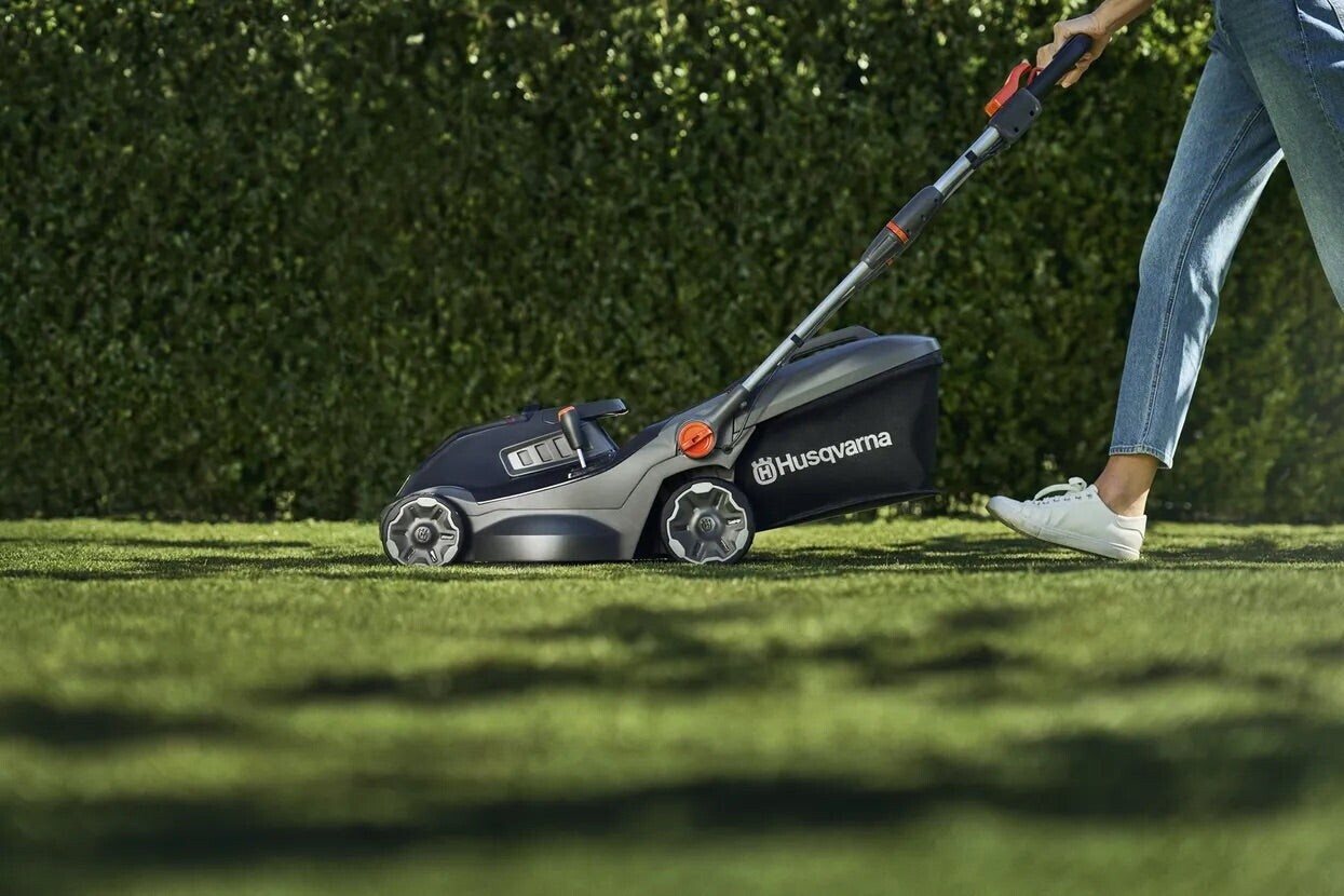 Husqvarna Aspire LC34-P4A (ohne Akku & Ladegerät)