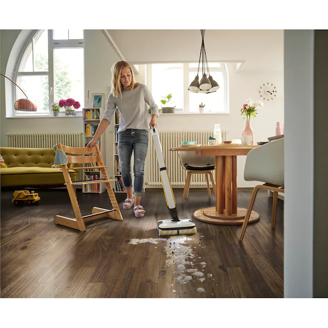 KÄRCHER Hartbodenreiniger »FC 7 CORDLESS«, kabelloser Bodenreiniger mit 4 rotierenden Mikrofaserwalzen