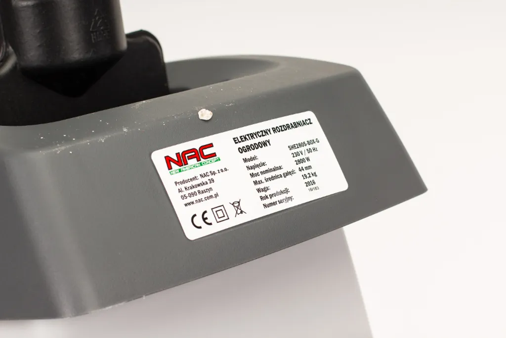 NAC SHE280S-BOX-G Elektrischer Walzen-Asthäcksler 2.800 W