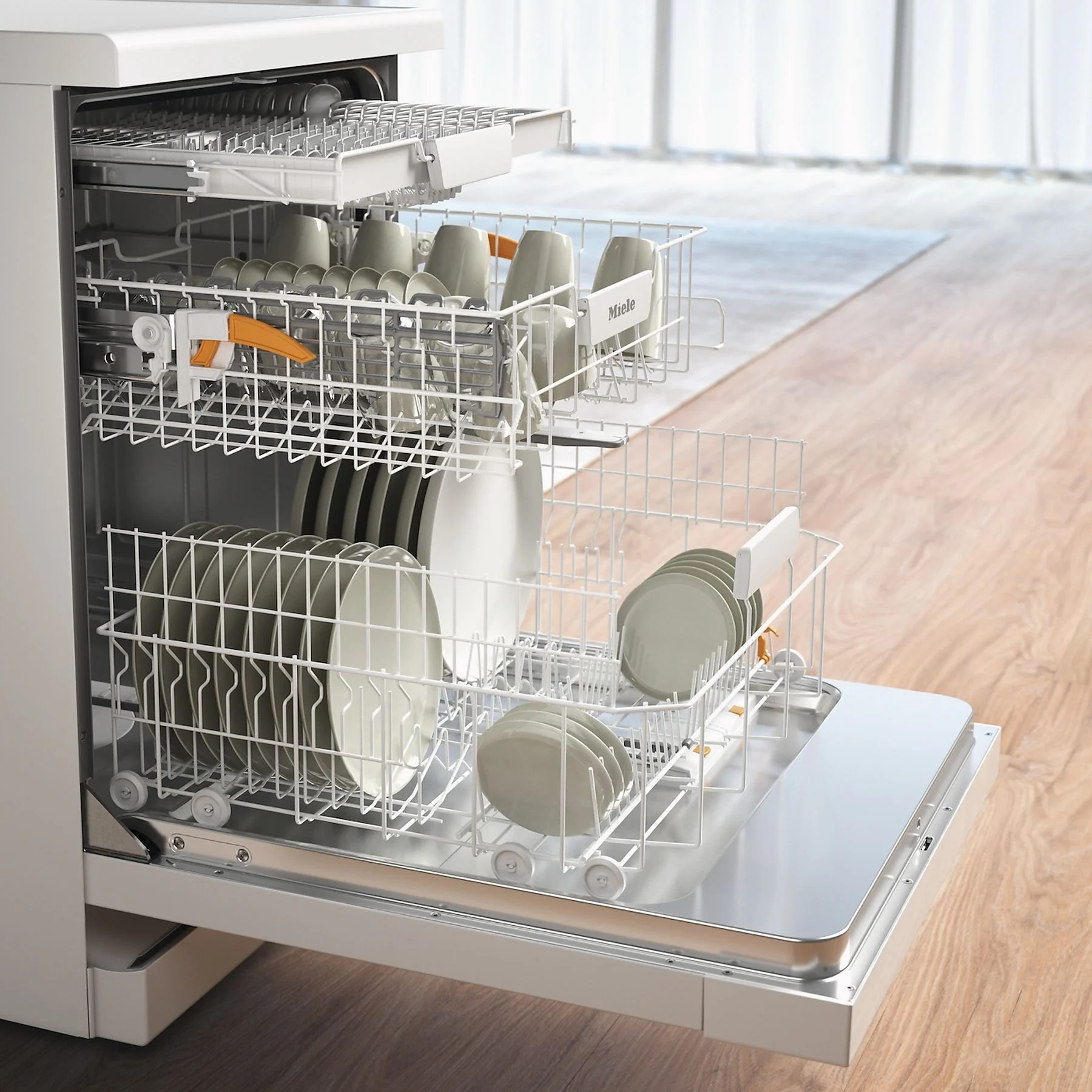 MIELE G 5611 SC Active Geschirrspüler (Standgerät, 598 mm breit, 45 dB (A), A)